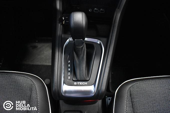 CAPTUR E-TECH HYBRID